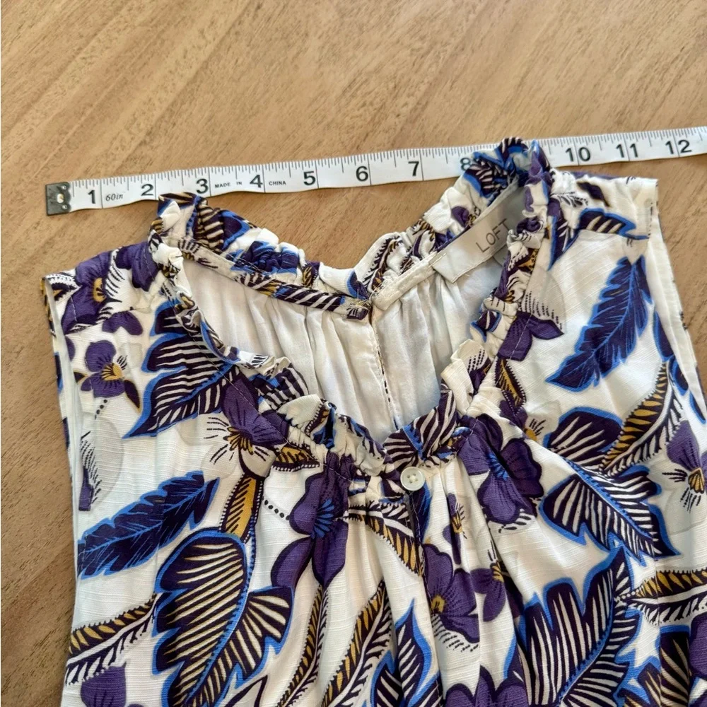 LOFT Floral Jumpsuit in Blue and White Large - Picture 8 of 16